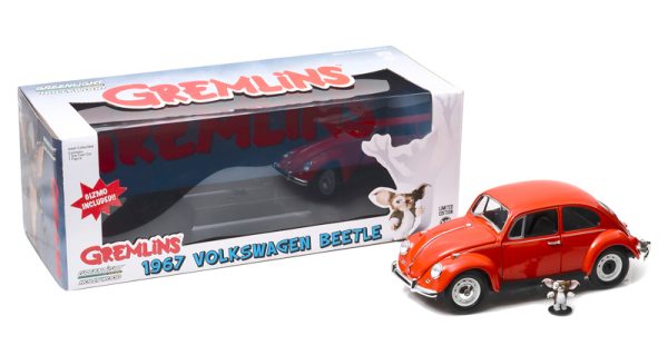 12985 3 - 1967 Volkswagen Beetle with Gizmo Figure- Gremlins (1984)- DAMAGED BOX