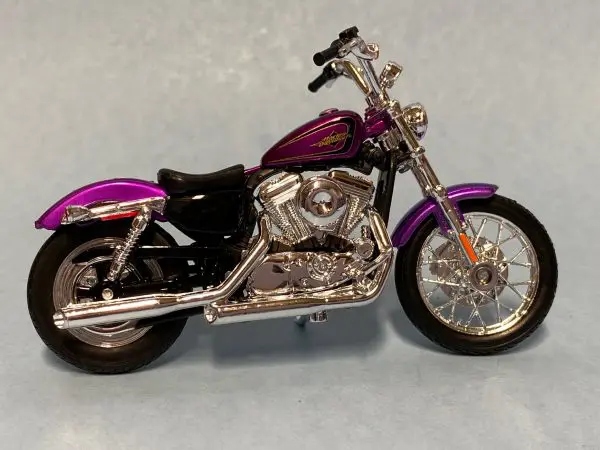 31360 38 5a - 2013 HARLEY DAVIDSON XL 1200V SEVENTY-TWO MOTORCYCLE PURPLE