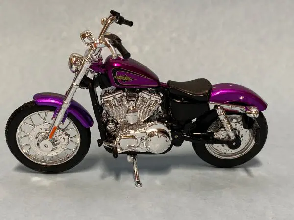 31360 38 5b - 2013 HARLEY DAVIDSON XL 1200V SEVENTY-TWO MOTORCYCLE PURPLE