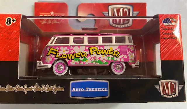 1959 VW Microbus Deluxe U.S.A. Model – Pink 