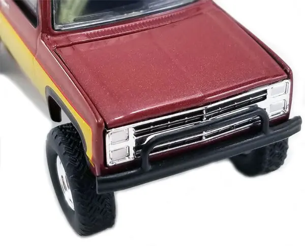 v4 gl 51369 - Stacey David's GearZ - 1986 Chevrolet K2500 PICK UP TRUCK Stunt Double - Fall Guy Tribute