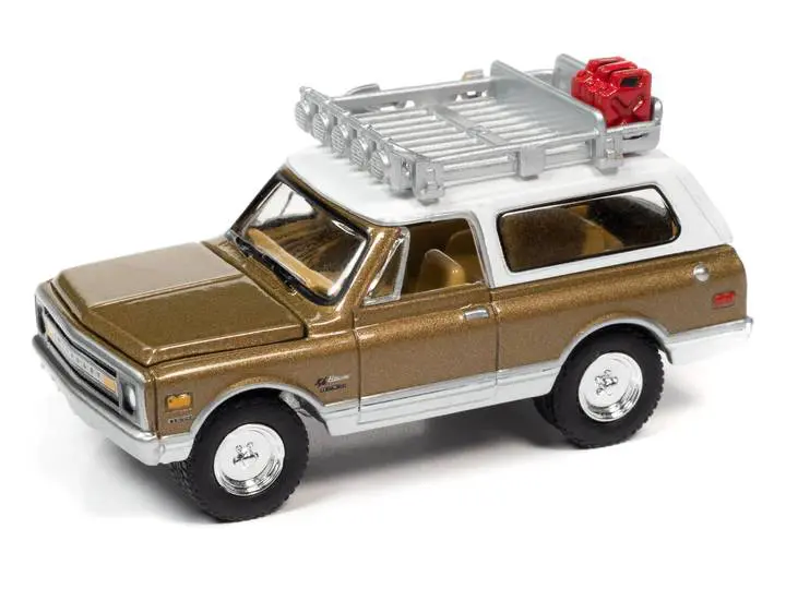 Johnny Lightning 1969 Chevy outlet k10 blazer, Hummer H2 white chase (: