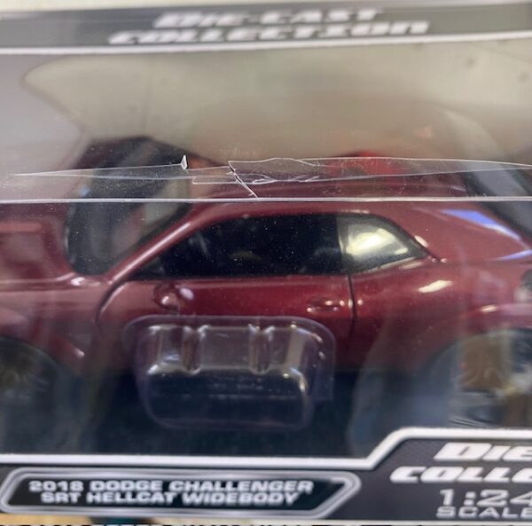 img 7037 - 2018 Dodge Challenger SRT Hellcat MiJo Exclusives- BOX PLASTIC WINDOW DAMAGE