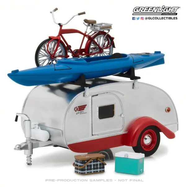 18440a 1 - 1947 TEAR DROP TRAILER HITCH AND TOW TRAILERS SERIES 4 IN 1:24 SCALE