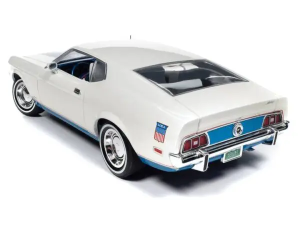 amm1286c - 1972 FORD MUSTANG FASTBACK (CLASS OF 1972)- AMERICAN MUSCLE