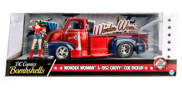 30453a - 1952 Chevrolet COE with Wonder Woman Figure