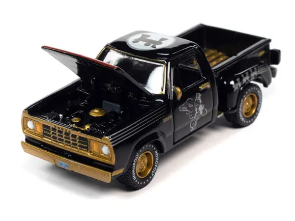 v1 jlsp312 - 1978 Dodge Midnight Express Railroad Tycoon in Flat Black- Monopoly - with Token