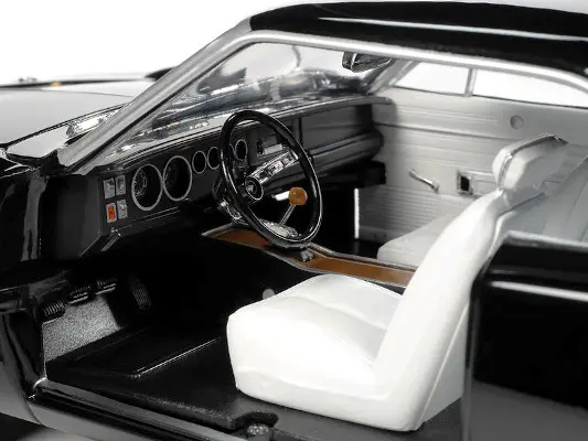 amm1310d - 1969 Dodge Charger Daytona in X9 Black