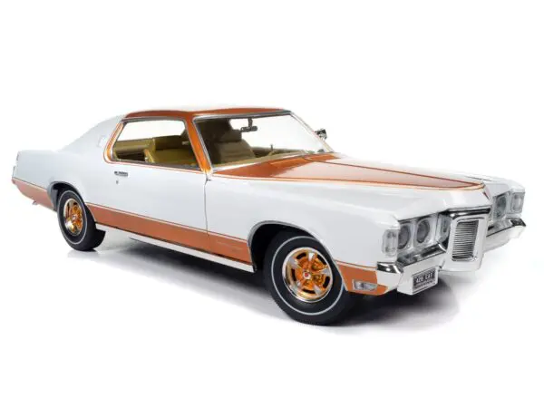 amm1316d - 1969 Pontiac Grand Prix Royal Bobcat in Cameo White