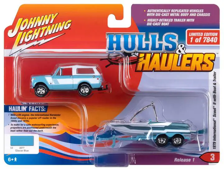 Johnny Lightning Hulls & Haulers - 1973 Chevy Caprice (Green) w/ Boat &  Trailer - Retro Hobby
