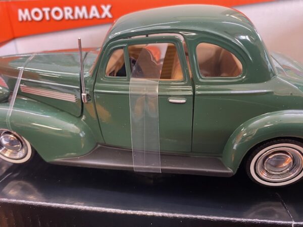 img 2364 - 1939 Chevrolet Coupe in Arabian Green (Discounted- DOORS DO NOT LINE UP)