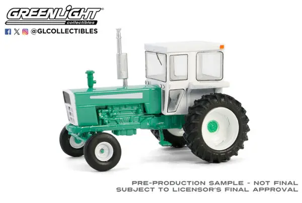 48090 a 1 - 1973 Tractor with Closed Cab in Green and White 