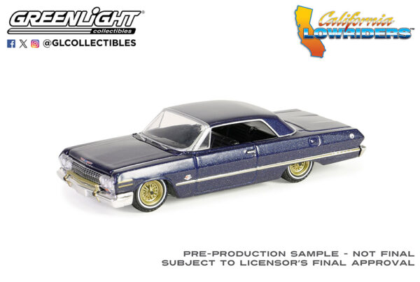 63060 c 1 - 1963 Chevrolet Impala in Dark Blue and Gold 