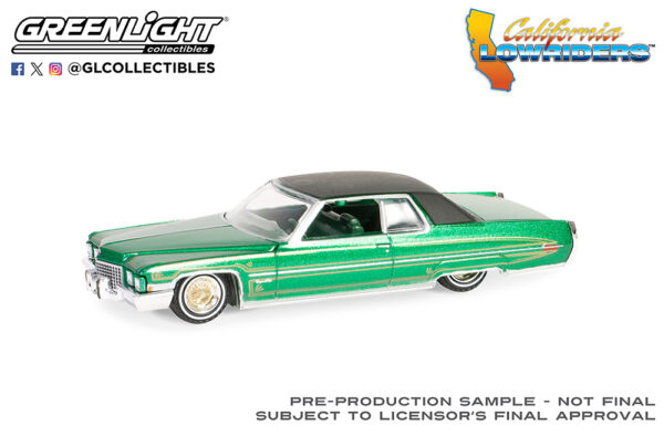 63060 e 1 - 1971 Cadillac Coupe DeVille in Green and Gold