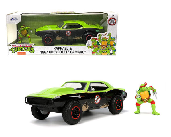 33386 2 - 1967 Chevrolet Camaro with Raphael Diecast Figure Teenage Mutant Ninja Turtles