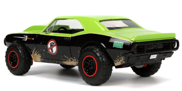 v2 33386 - 1967 Chevrolet Camaro with Raphael Diecast Figure Teenage Mutant Ninja Turtles