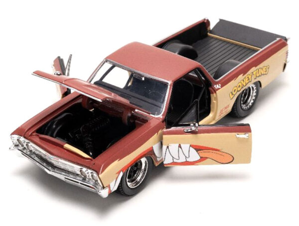 v2 35130 - 1967 Chevrolet El Camino with Tasmanian Devil Figure