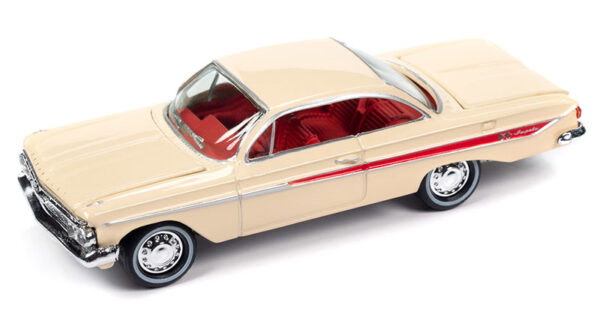 jlsp353 a - 1961 Chevrolet Impala in Coronna Cream