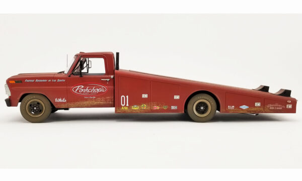 a1801416 3 - 1970 FORD F-350 RAMP TRUCK - PORKCHOP'S CHOP SHOP