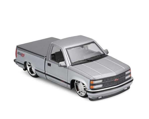 32550silb - 1993 Chevrolet 454 SS Pickup Custom – Silver with Grey Two Tone – Maisto Design – Mijo Exclusives