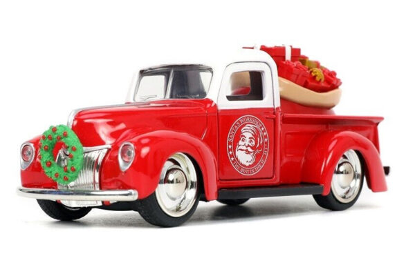 34441a - 1941 Ford Pickup and 1957 Chevrolet Bel Air with Santa and Mrs Claus Figures 2022 Christmas Holiday Gift Set