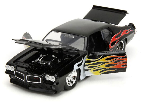 35022c - 1971 Pontiac GTO in Glossy Black with Flames BigTime Muscle