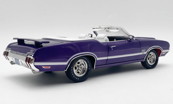 detail a1805628 2 - 1970 Oldsmobile 442 W-30 in Special Order Paint Color Plum Crazy Limited Edition (available 4th quarter)