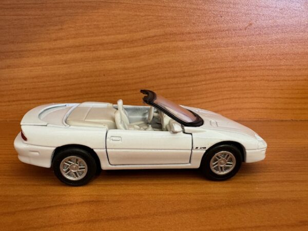 img 4539 - 1996 CHEVROLET CAMARO Z28 CONVERTIBLE IN 1:38 SCALE (SPECIFY COLOR IN NOTES WHEN ORDERDING)