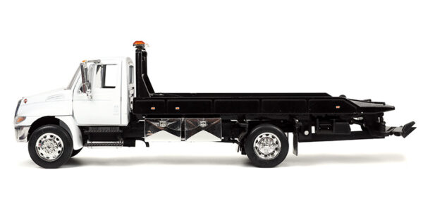 v1 34040 - International Durastar 4400 Flatbed Tow Truck