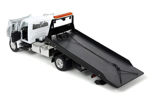 v6 34040 - International Durastar 4400 Flatbed Tow Truck