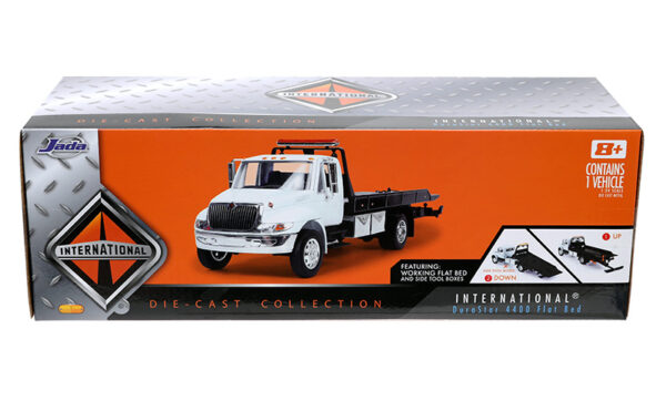 v8 34040 - International Durastar 4400 Flatbed Tow Truck