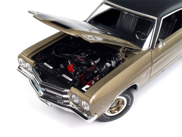 amm1332 2 - 1970 Chevrolet Chevelle SS MCACN in Centenniel Gold