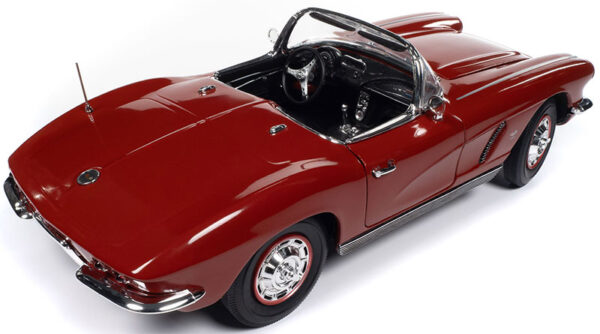 amm1338 1 - 1962 Chevy Corvette Convertible Hemmings Muscle Machines