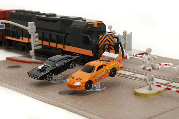 v2 34915 - Train Scene - Nano Scene - Fast Five: The Big Train Heist (2011)- MINI