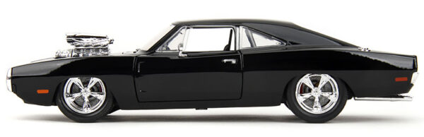 v4 35907 - 1970 Dodge Charger R/T with Dom Figure- Dom's