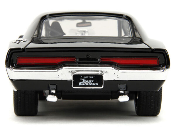 v5 35907 - 1970 Dodge Charger R/T with Dom Figure- Dom's