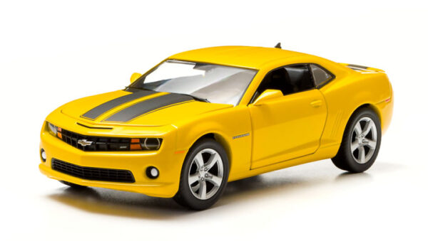 18219 1 24 gm 2011 chevrolet camaro ss yellow with black front 3 4b2b - 2011 CHEVROLET CAMARO SS - YELLOW WITH BLACK STRIPES