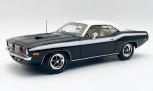 1972 PLYMOUTH CUDA 340 BLACK WITH WHITE ROOF AND WHITE STRIP (LIMITED TO 490)