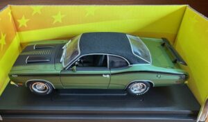 1971 PLYMOUTH DUSTER 340 - FOREST GREEN BY ERTL COLLECTIBLES