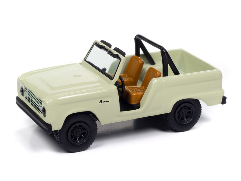 1967 Ford Bronco in Glen Green 1 - 1967 Ford Bronco in Glen Green