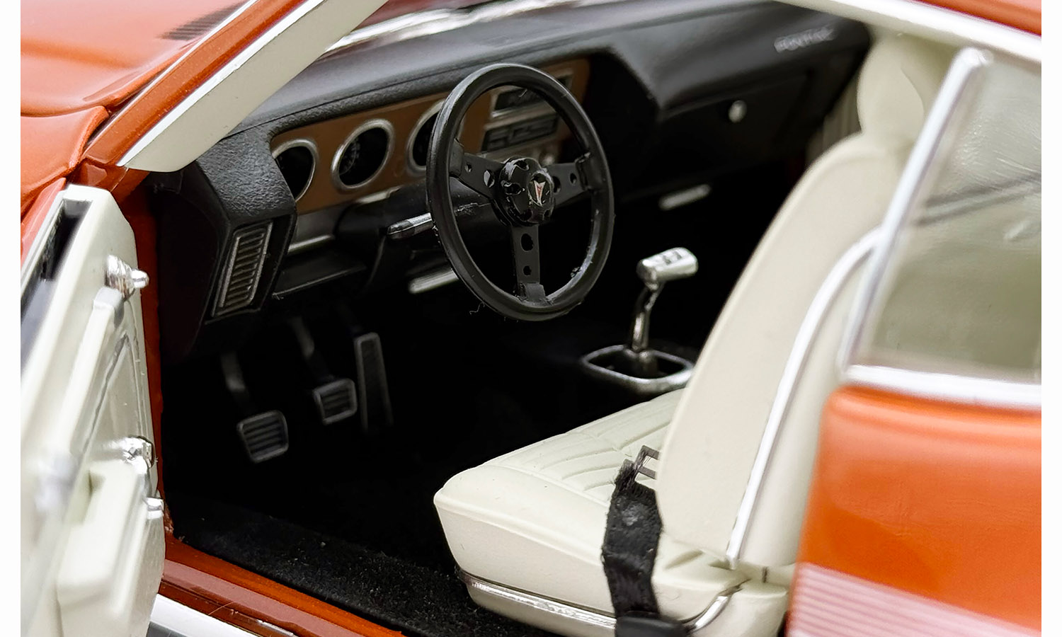 1972 PONTIAC GTO LEMANS - SERIALIZED AND LIMITED TO 342 PCS 3 - 1972 PONTIAC GTO LEMANS - SERIALIZED AND LIMITED TO 342 PCS - Image 3